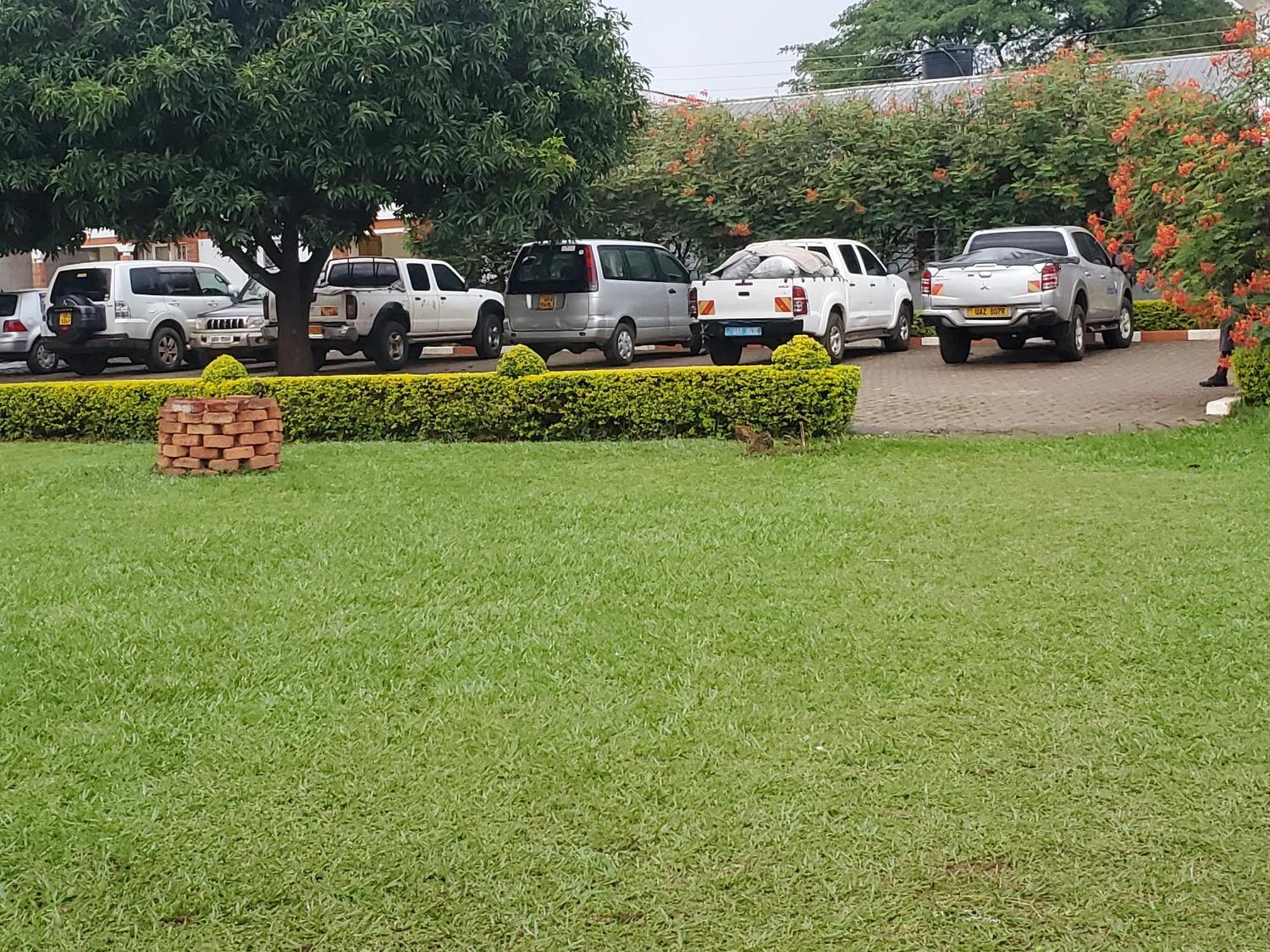 Lucia Villas Mbale Buitenkant foto