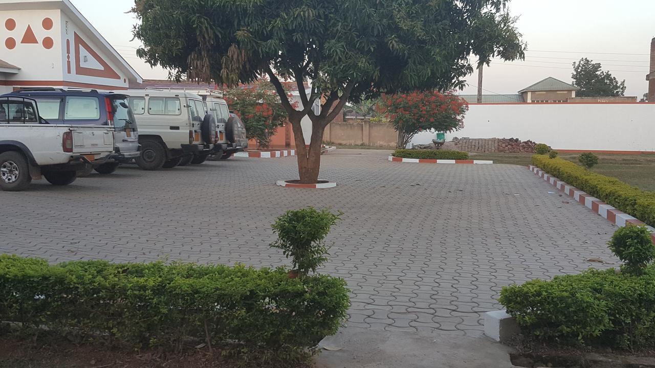 Lucia Villas Mbale Buitenkant foto