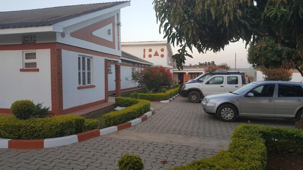 Lucia Villas Mbale Buitenkant foto